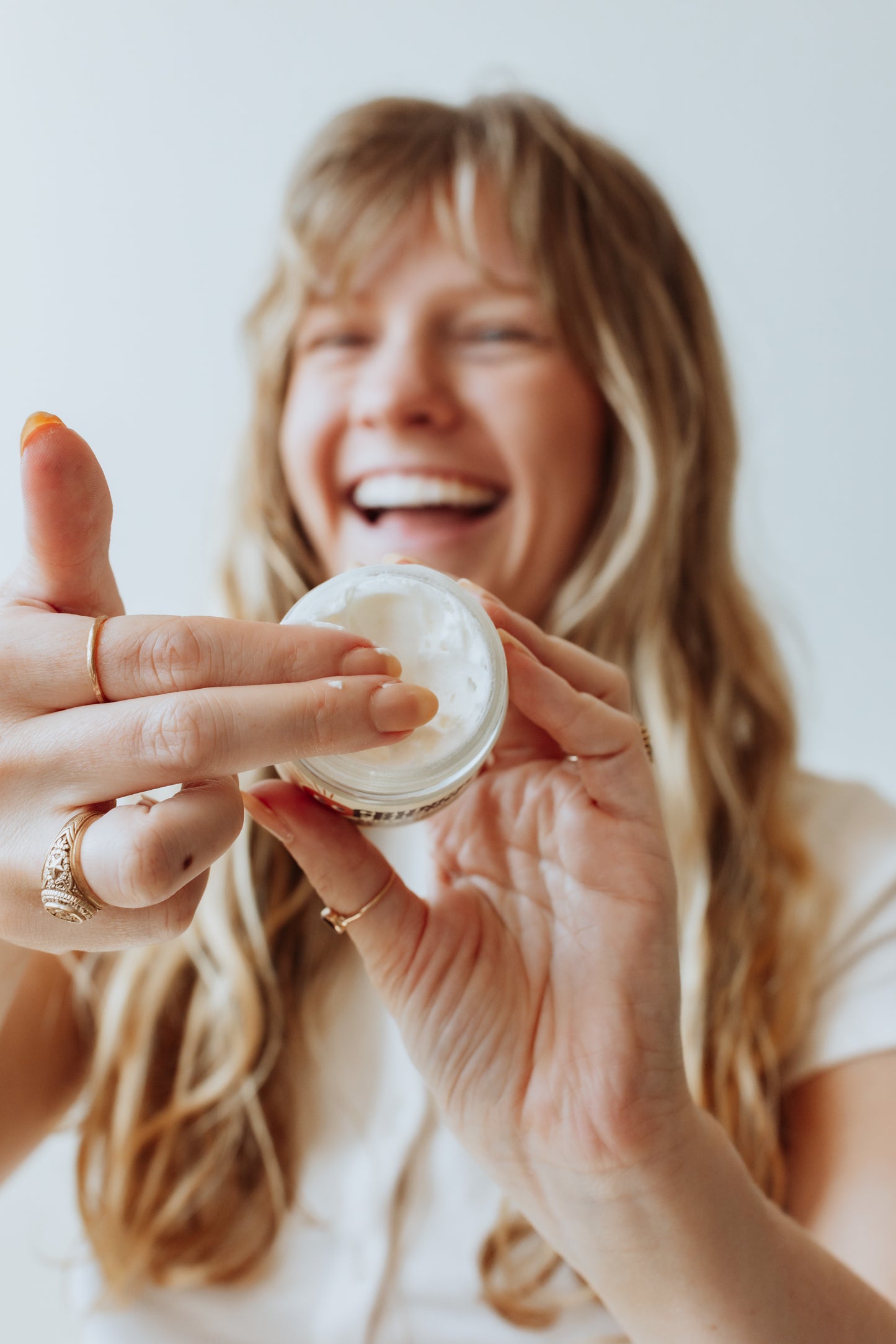 Crunchy Friend Bee's Knees Tallow Balm (2 fl oz.)